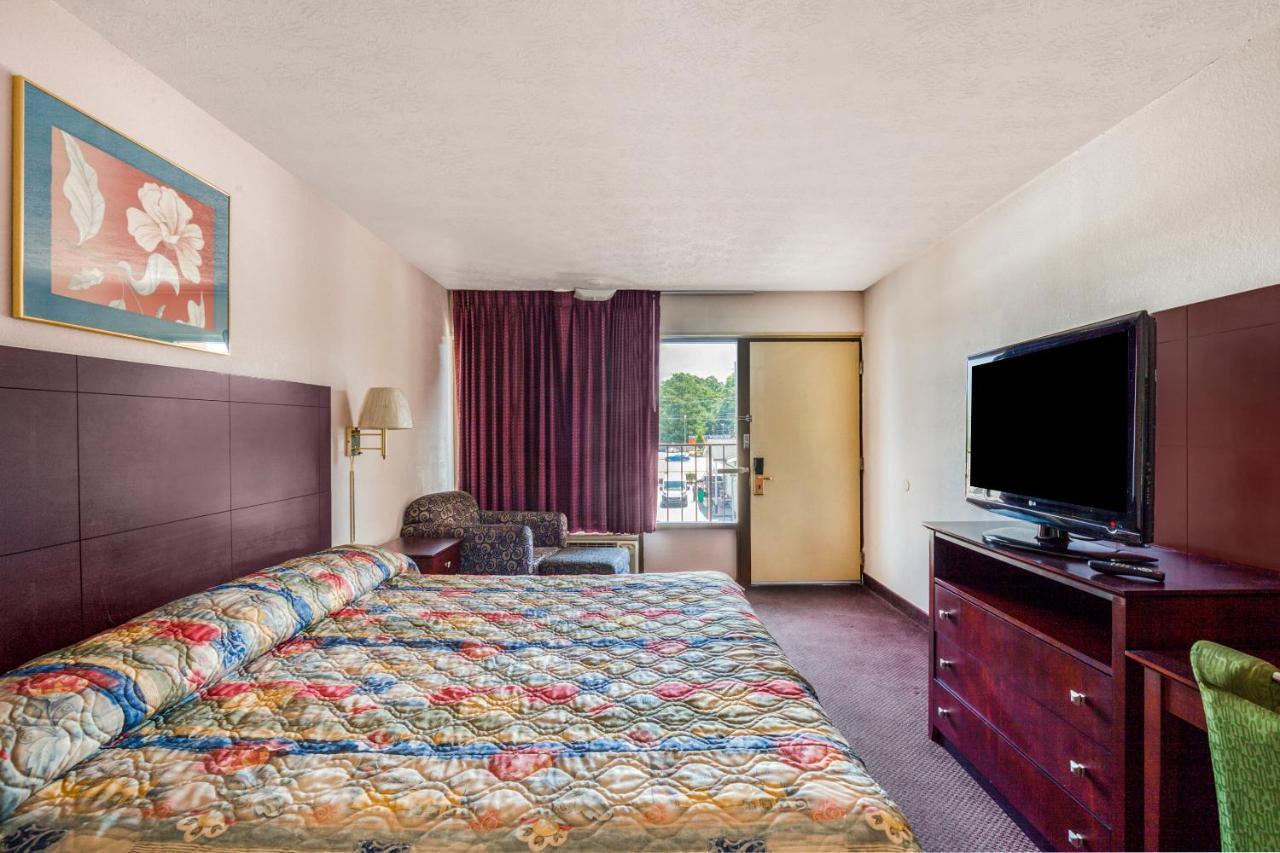 Oyo Hotel Decatur I-20 East & Wesley Club Dr Zewnętrze zdjęcie