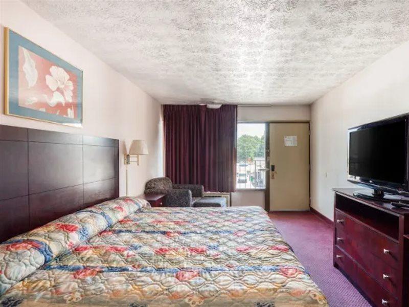 Oyo Hotel Decatur I-20 East & Wesley Club Dr Zewnętrze zdjęcie