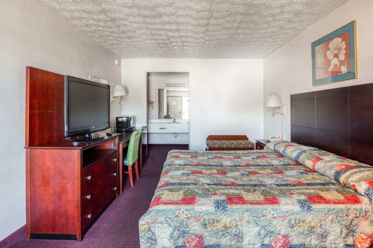 Oyo Hotel Decatur I-20 East & Wesley Club Dr Zewnętrze zdjęcie