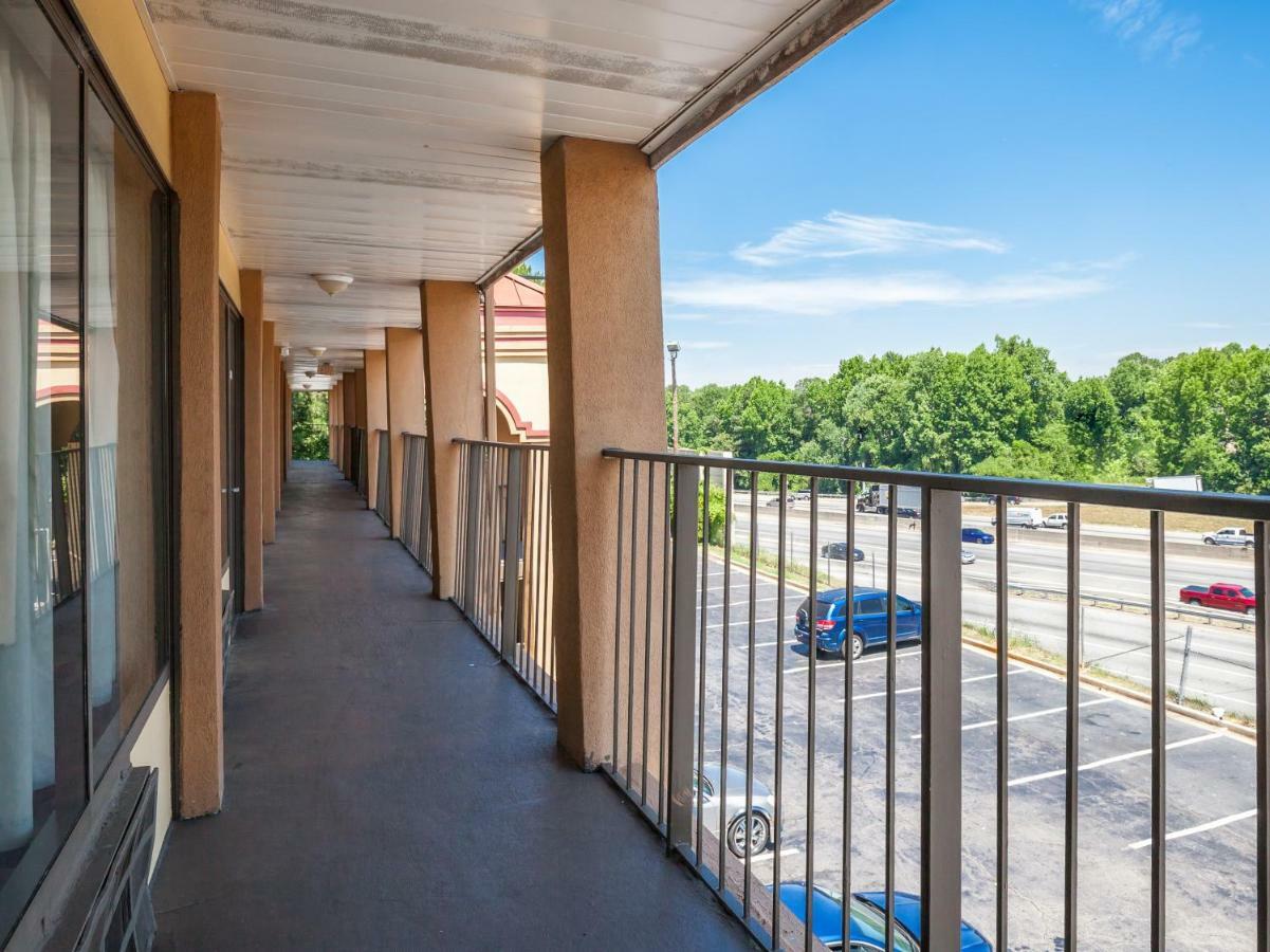 Oyo Hotel Decatur I-20 East & Wesley Club Dr Zewnętrze zdjęcie